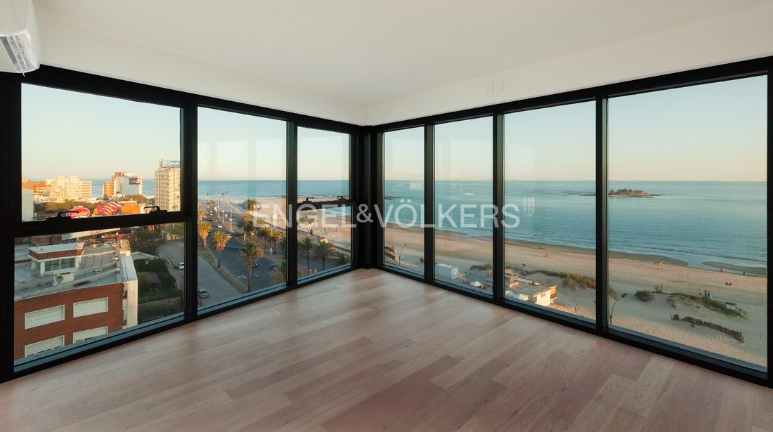 Apartment in Montevideo, Departamento de Montevideo, Uruguay 1 - 15273235