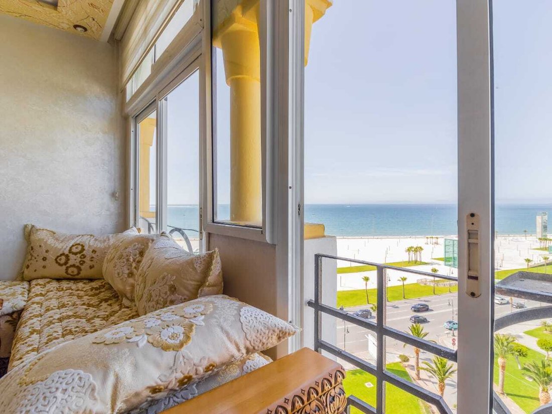 Apartment in Tangier, Tangier-Tétouan-Al Hoceima, Morocco 2 - 15273488