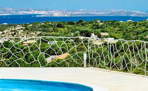 Villa à Arzachena, Sardaigne, Italie 1