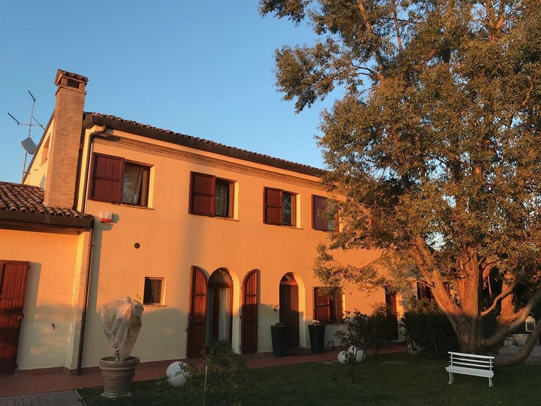 Villa in Pinarella, Cervia, Emilia-Romagna 2 - 15275462
