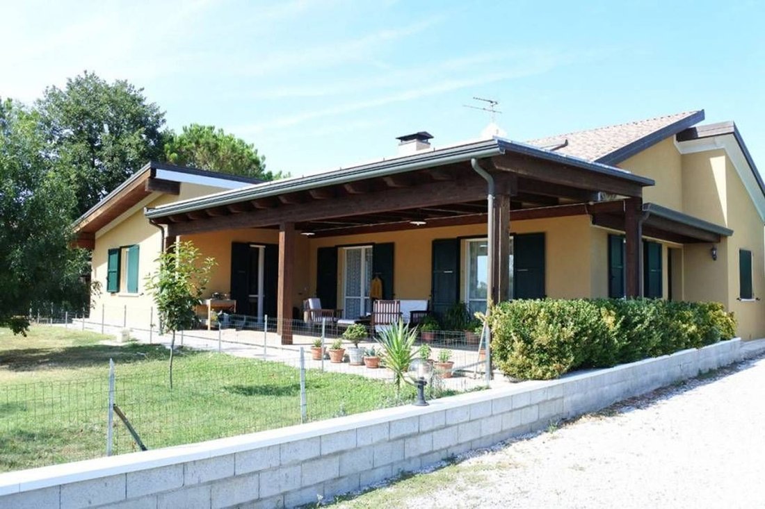 Villa en Castillo de Castiglione - Casemurate, Ravenna, Italia 1 - 15275443