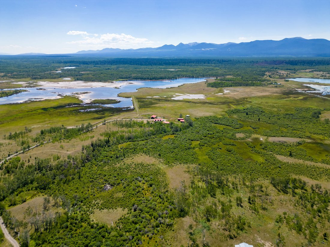 Farm Ranch in Clinton, British Columbia, Canada 1 - 15275511