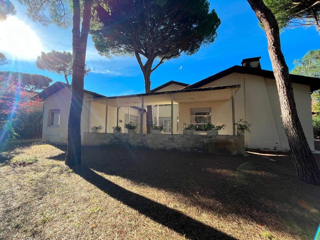 House in Milano Marittima, Cervia, Emilia-Romagna 2 - 15275454
