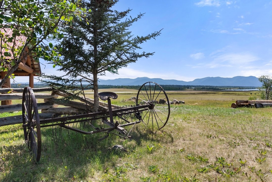 Farm Ranch in Clinton, British Columbia, Canada 4 - 15275511