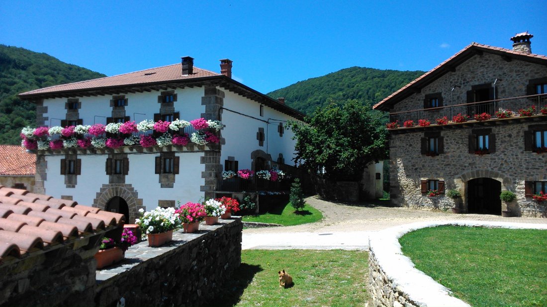 House in Basaburua, Navarre, Spain 2 - 15273895