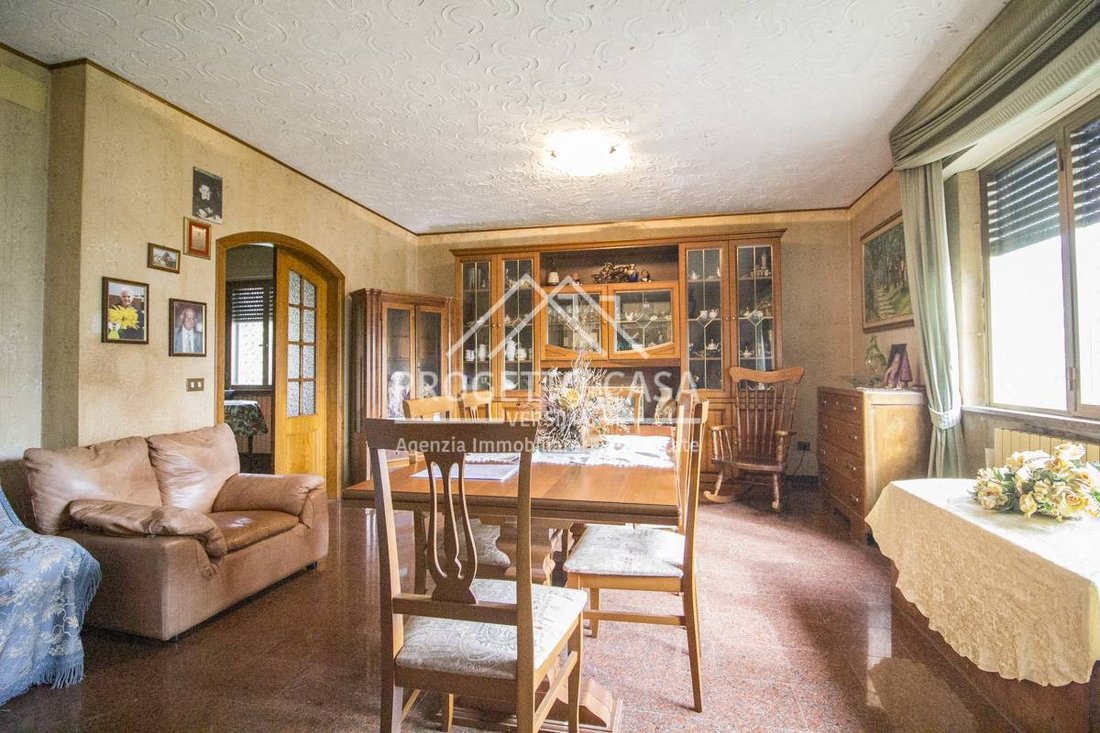 House in Capezzano Pianore, Camaiore, Tuscany 4 - 15275399