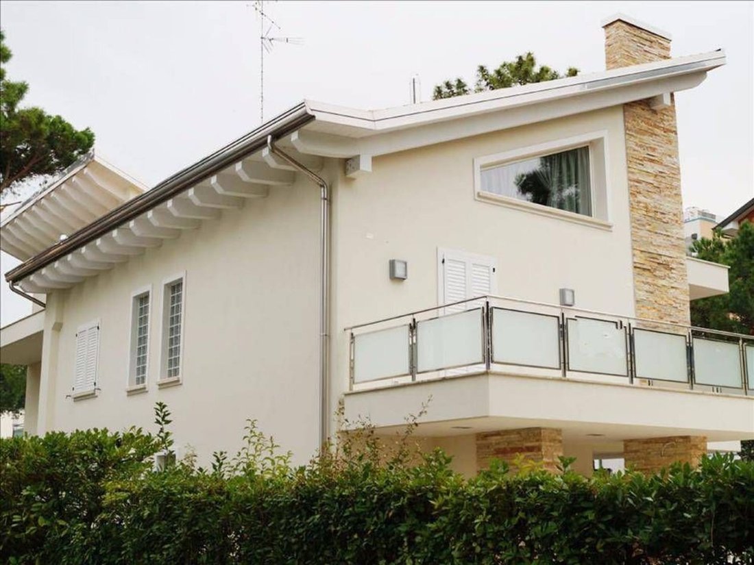 Villa in Milano Marittima, Cervia, Emilia-Romagna 3 - 15275572