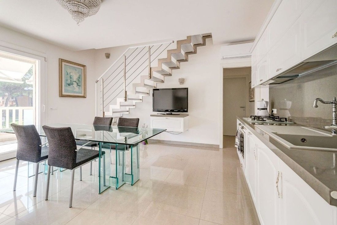 Apartment in Pinarella, Cervia, Emilia-Romagna 2 - 15275645