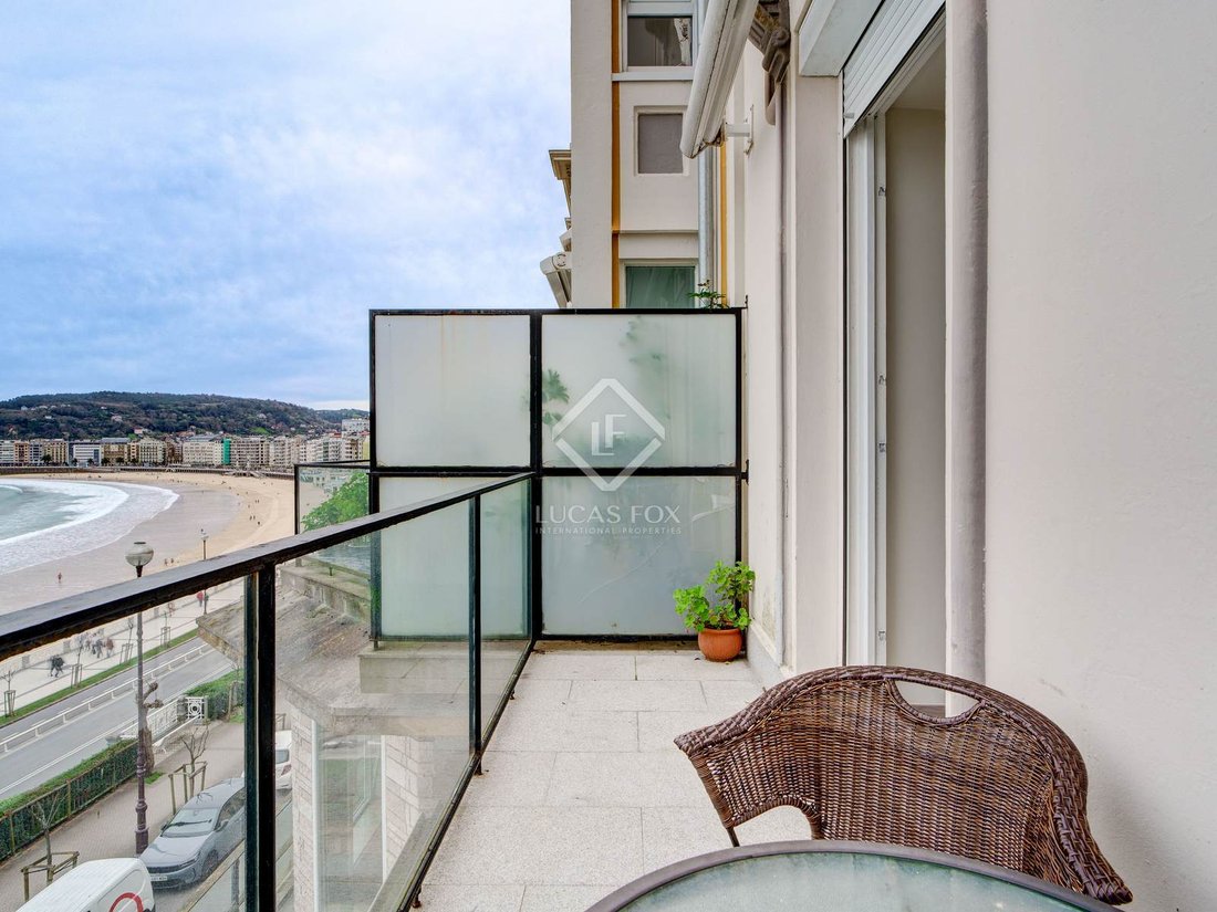 San Sebastián Apartment In Donostia San Sebastian, Basque Country ...