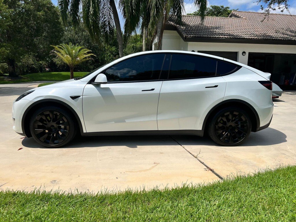 Tesla Model Y in Phoenix, AZ, United States 3 - 15275710