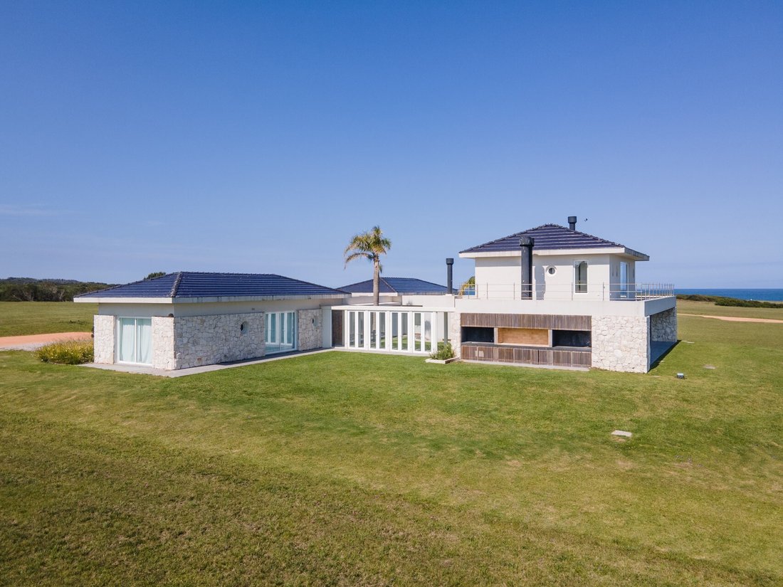 Townhouse in Las Garzas, Rocha Department, Uruguay 2 - 15274428