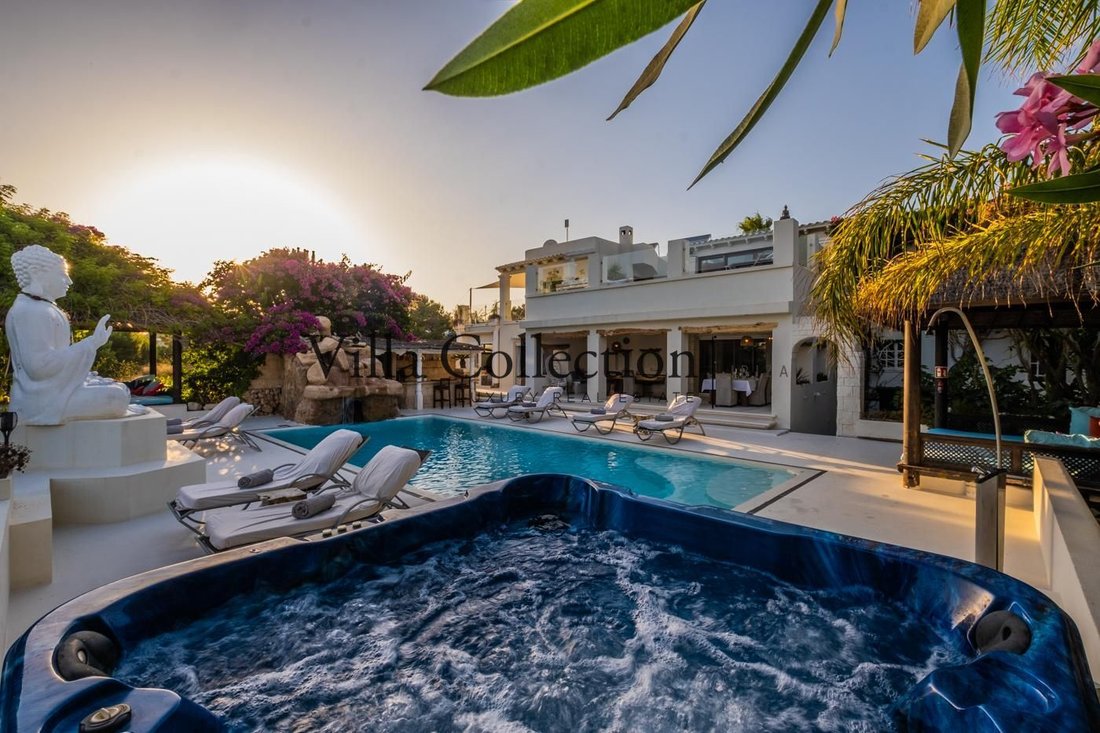 Villa in Cap Martinet, Santa Eularia des Riu, Balearic Islands 3 - 12312197