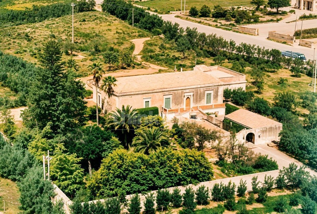 Villa in Ragusa, Sicily, Italy 1 - 15275482