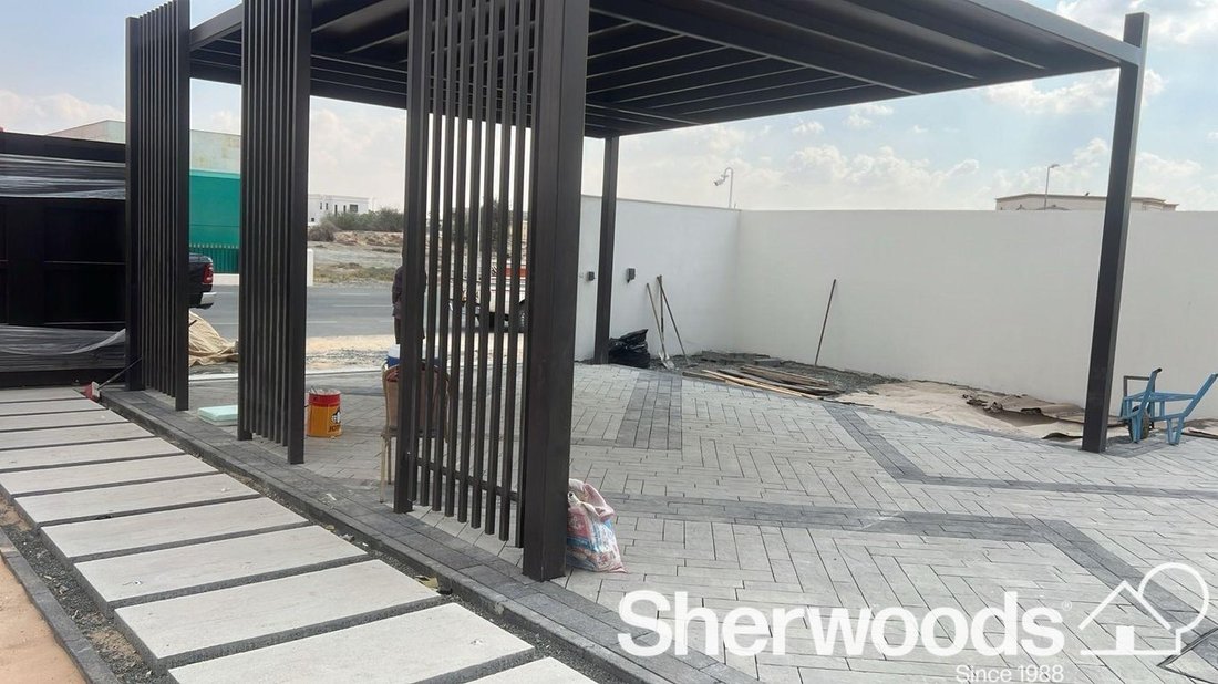 Villa in Al Awir, Dubai, United Arab Emirates 2 - 15273773