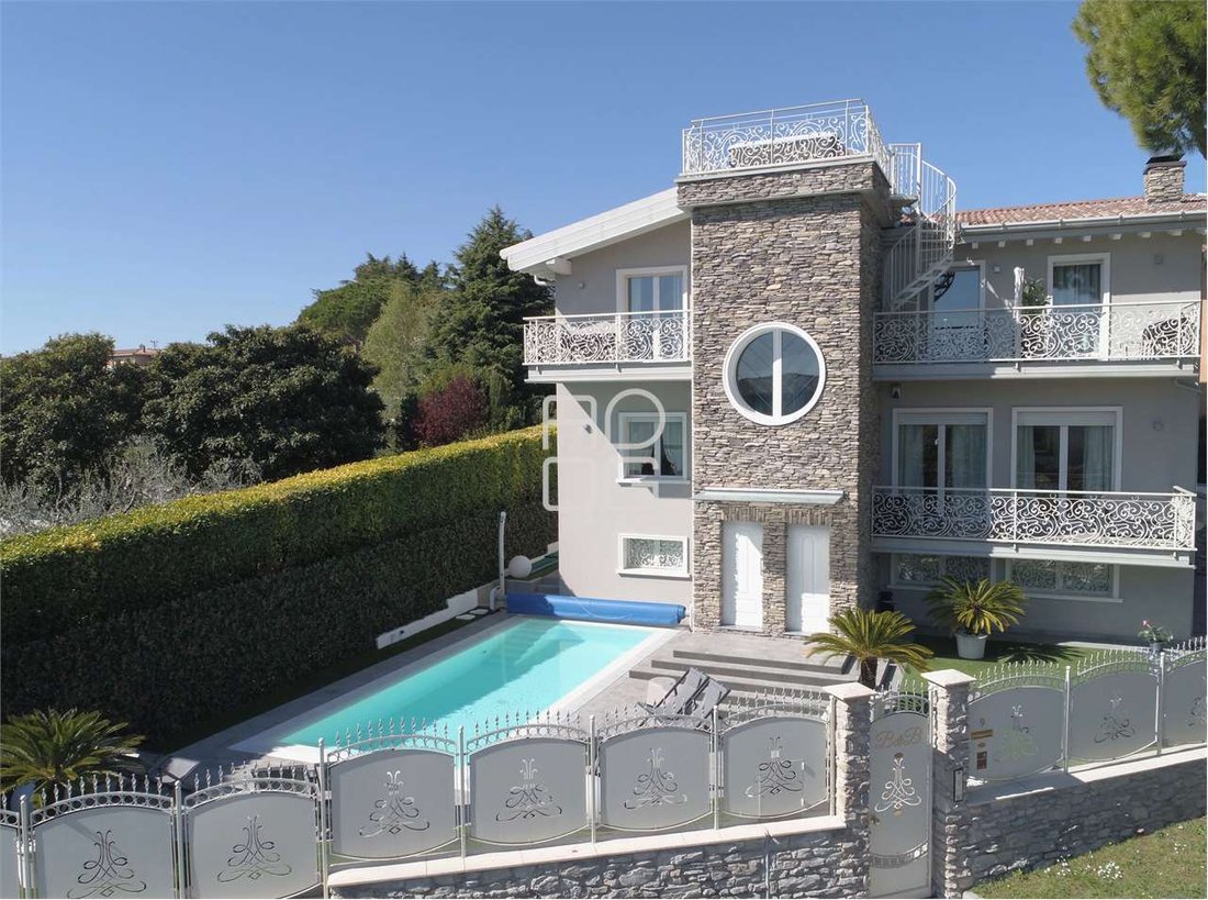 Villa in Desenzanino, Desenzano del Garda, Lombardy 4 - 15275217