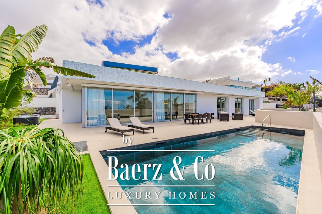 Villa in Guia de Isora, Canary Islands, Spain 1 - 15275391