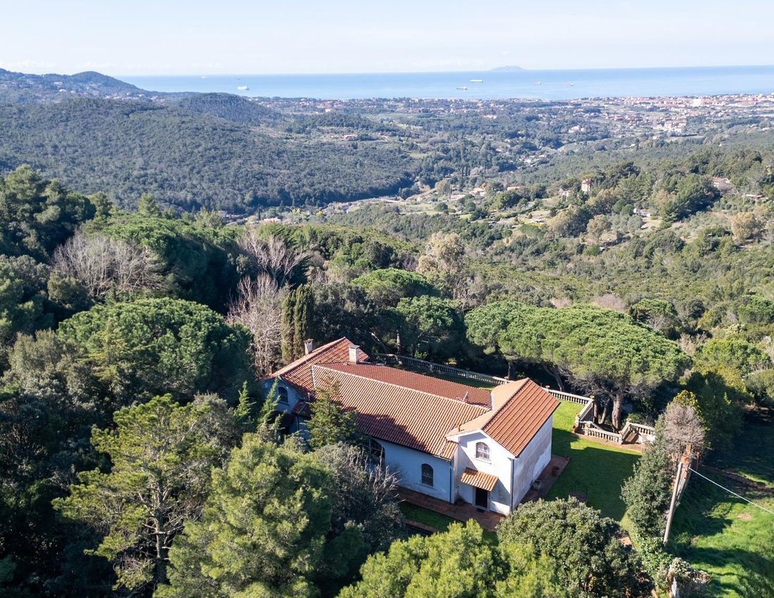 Villa in Historic Center, Livorno, Tuscany 1 - 15277242