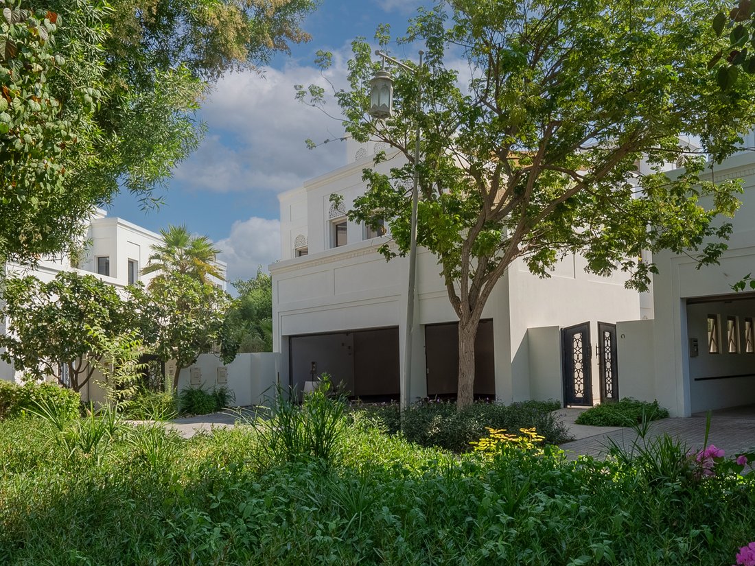 Villa in Dubai, Dubai, United Arab Emirates 2 - 15277013