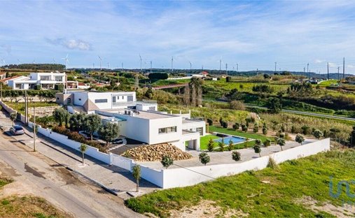 Maison de ville à Atouguia da Baleia, Leiria, Portugal 1