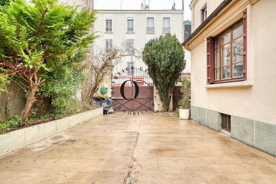 House in Rosiers-Les Puces, Saint-Ouen-sur-Seine, France 2 - 15278132
