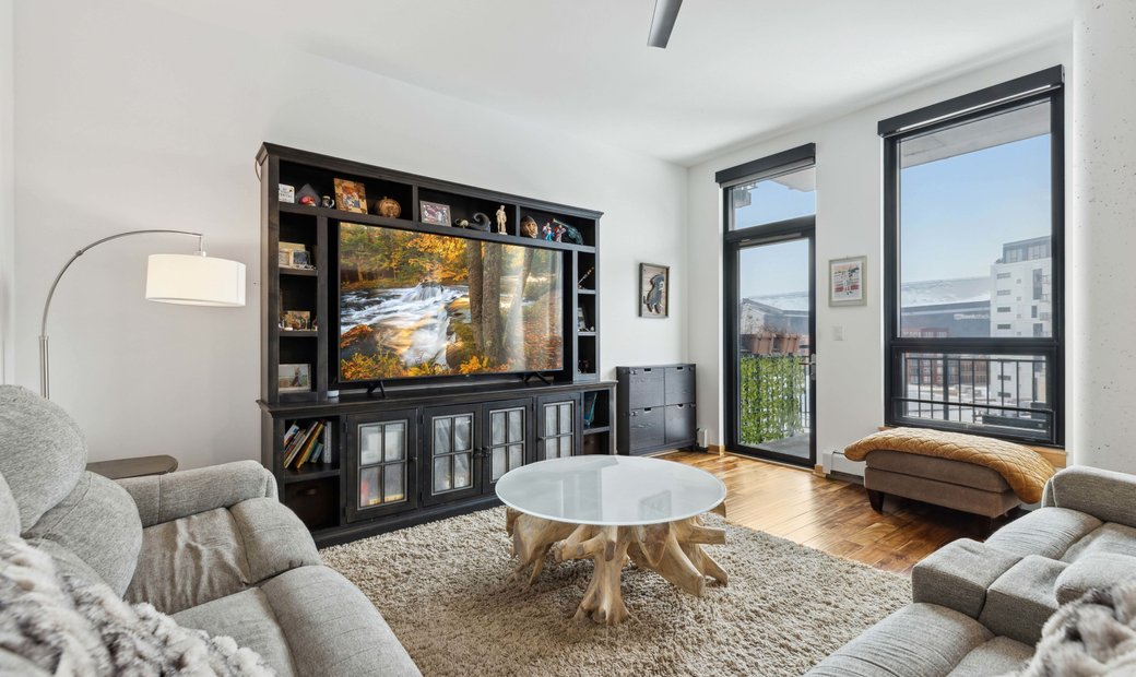 Image showcasing Sleek And Modern Condo With Break In Minneapolis, Minnesota, United ...