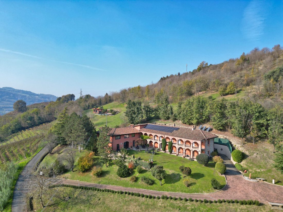 Estate in Monastero Bormida, Piedmont, Italy 1 - 15278683
