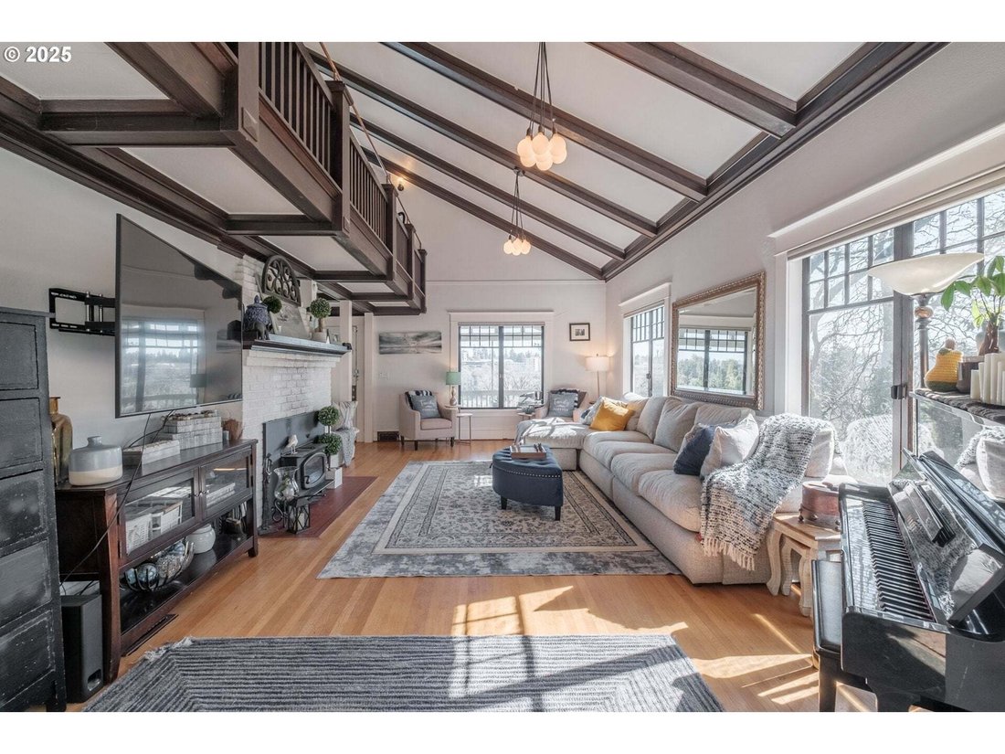 House in Lake Oswego, Oregon, United States 3 - 15286894