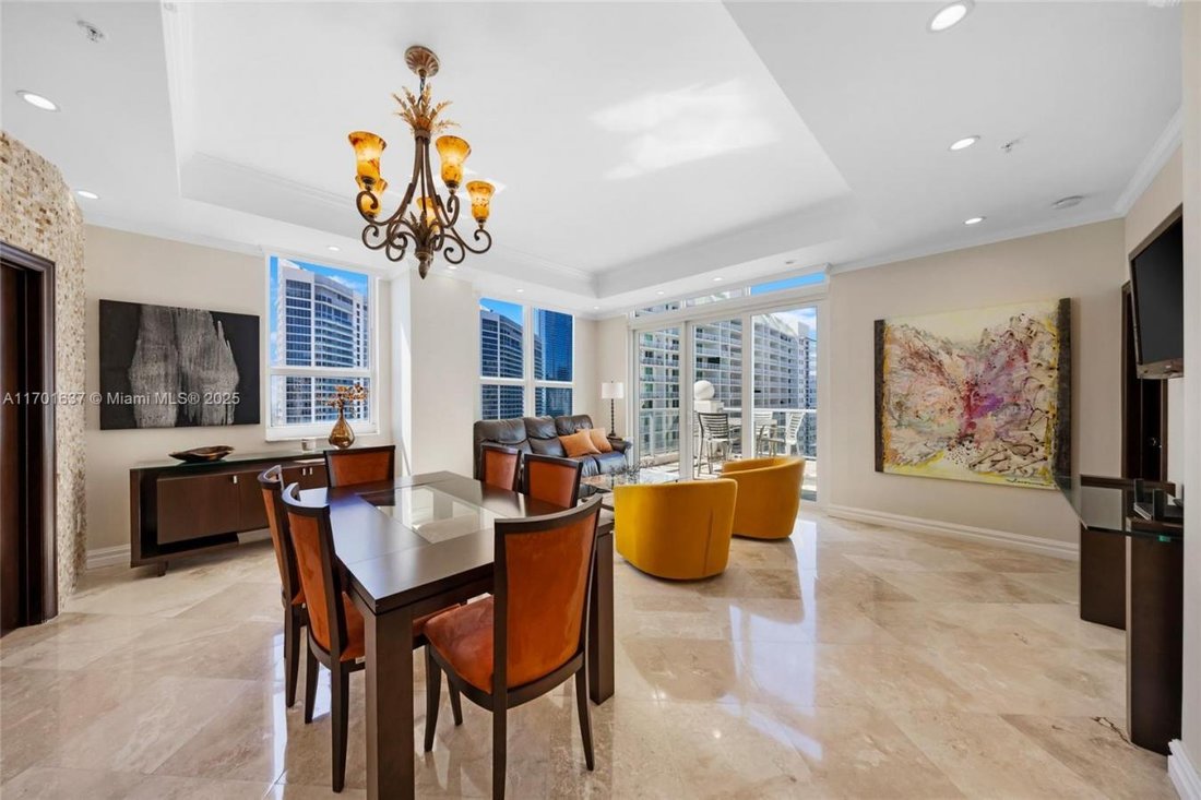 Condo in Miami, Florida, United States 3 - 15287395