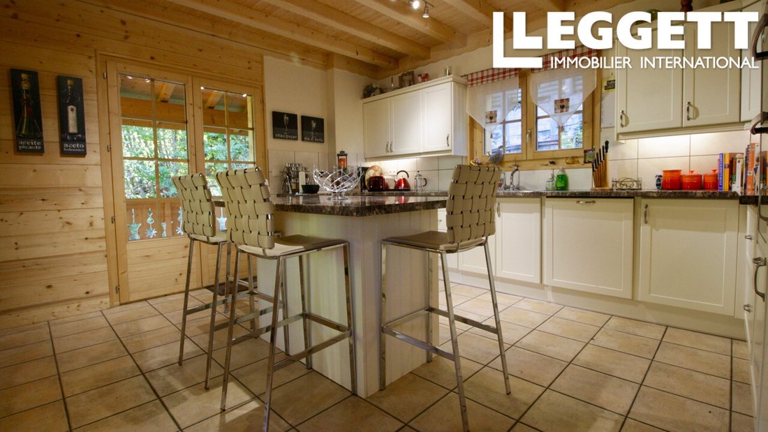 Chalet in Saint-Gervais-les-Bains, Auvergne-Rhône-Alpes, France 4 - 15285233
