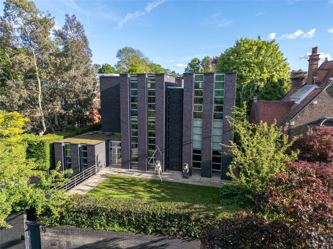 House in London, England, United Kingdom 1 - 15280323