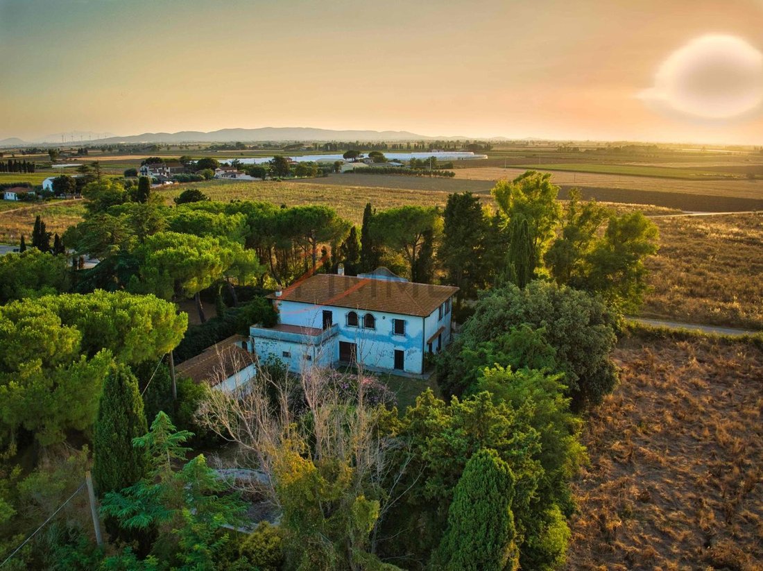 Villa in Riotorto, Piombino, Tuscany 1 - 15280730