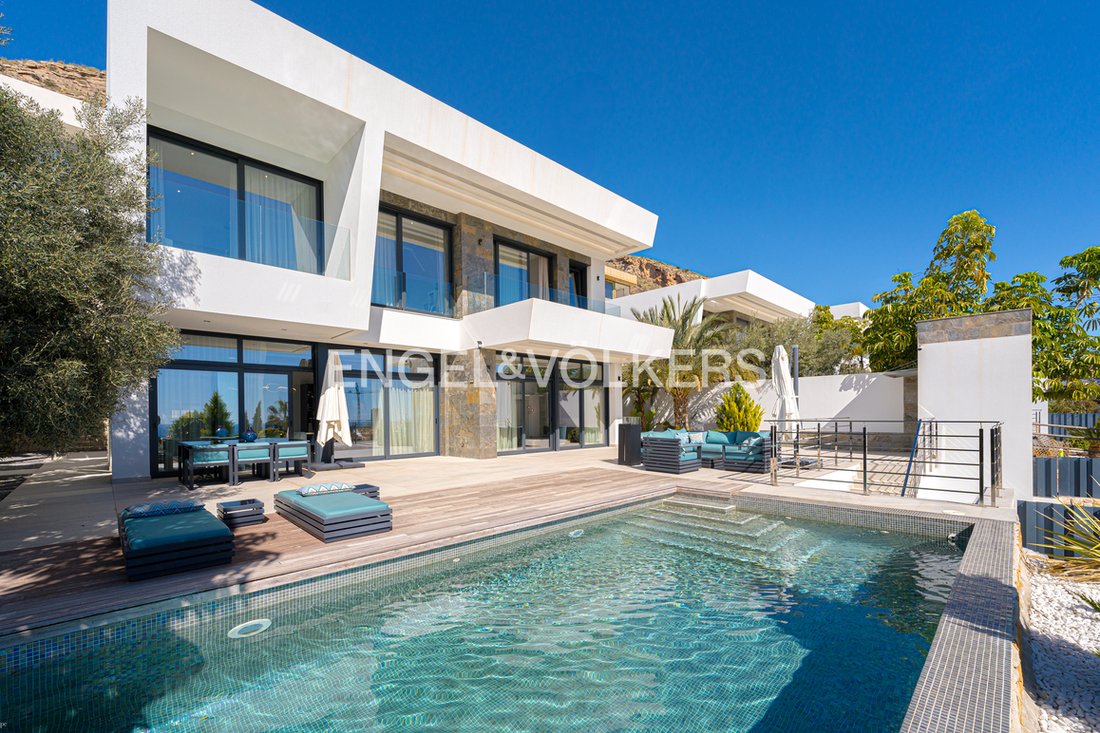 Villa in Finestrat, Valencian Community, Spain 1 - 15279727