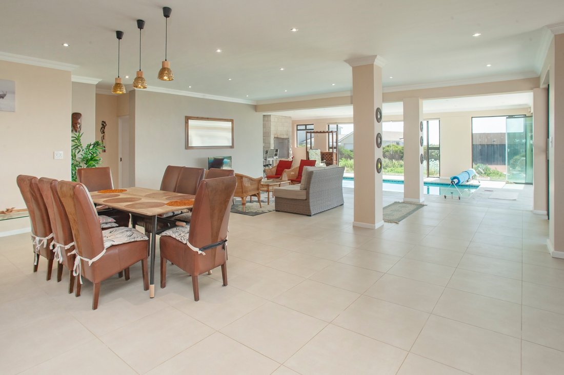 House in Pringle Bay, Western Cape, South Africa 5 - 15284747