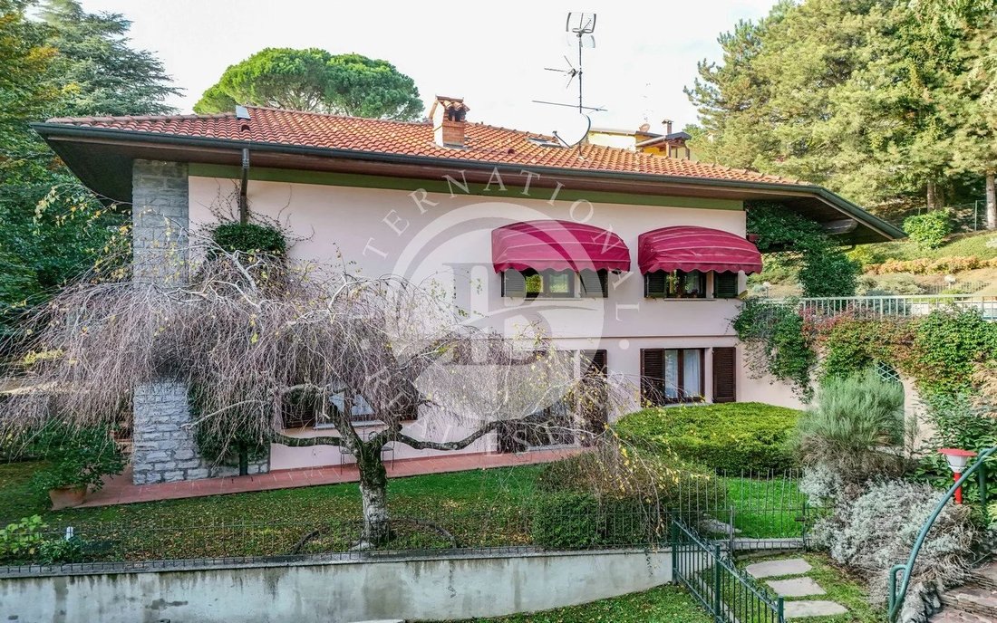 Apartment in Proserpio, Lombardy, Italy 4 - 15282610