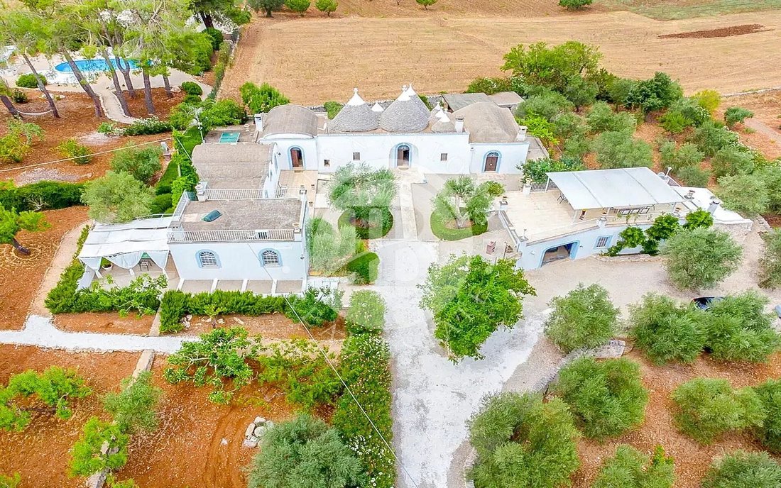 Villa in Ceglie Messapica, Apulia, Italy 1 - 15149515