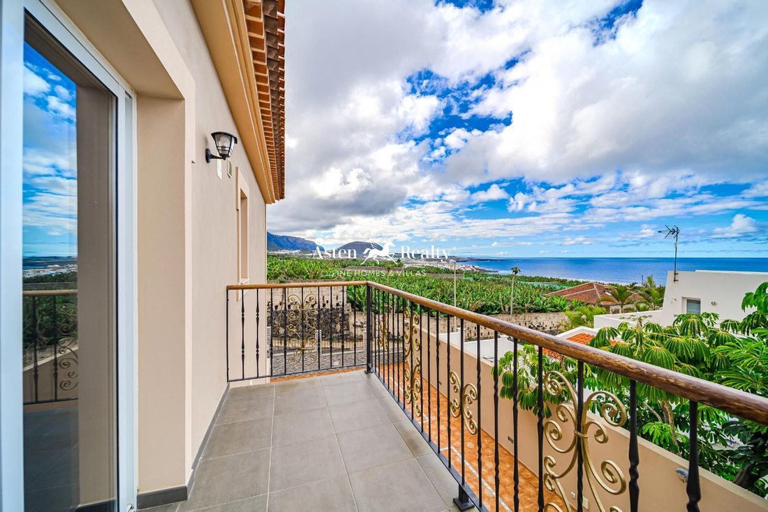 Villa in Garachico, Canary Islands, Spain 1 - 15281022