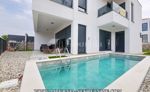 House in Malinska, Primorje-Gorski Kotar County, Croatia 1