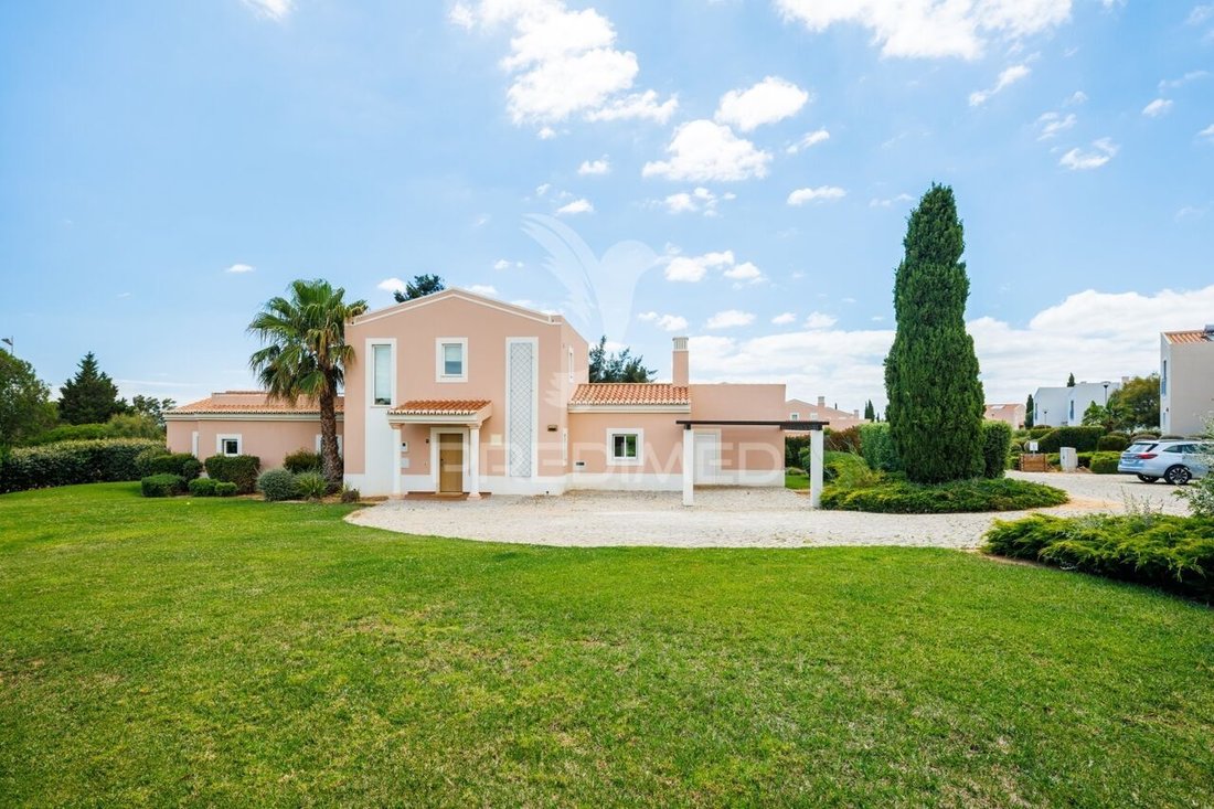 House in Carvoeiro, Algarve, Portugal 1 - 15285636