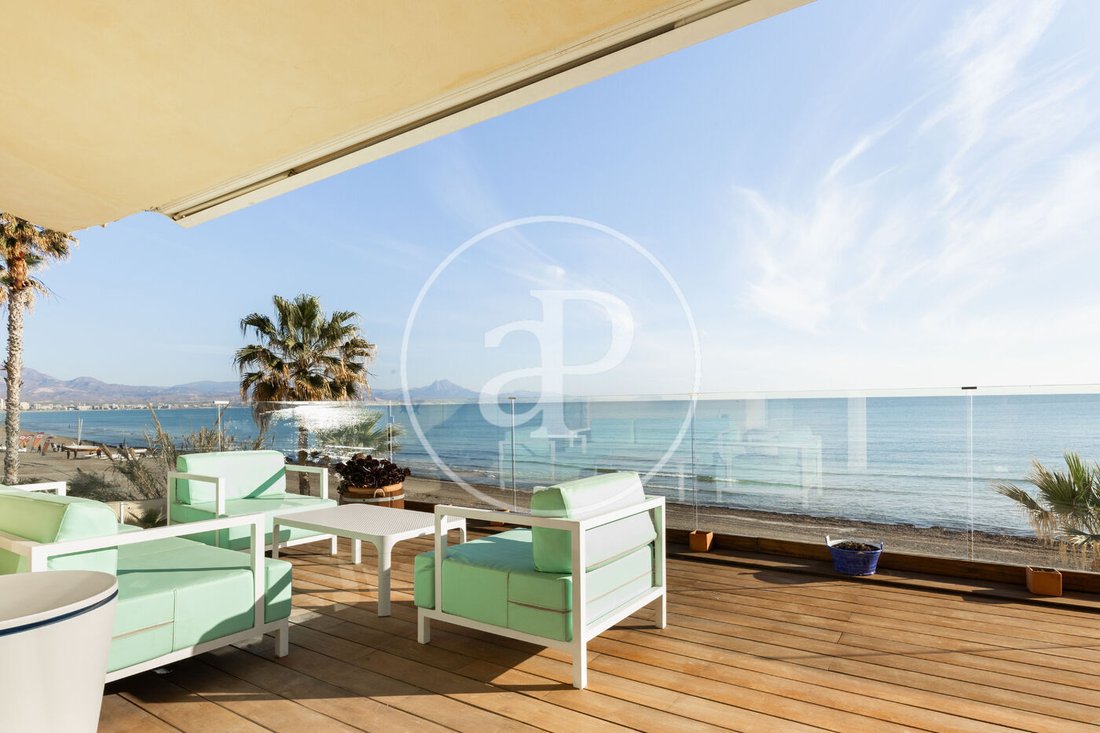Villa in Alicante, Valencian Community, Spain 1 - 15280440