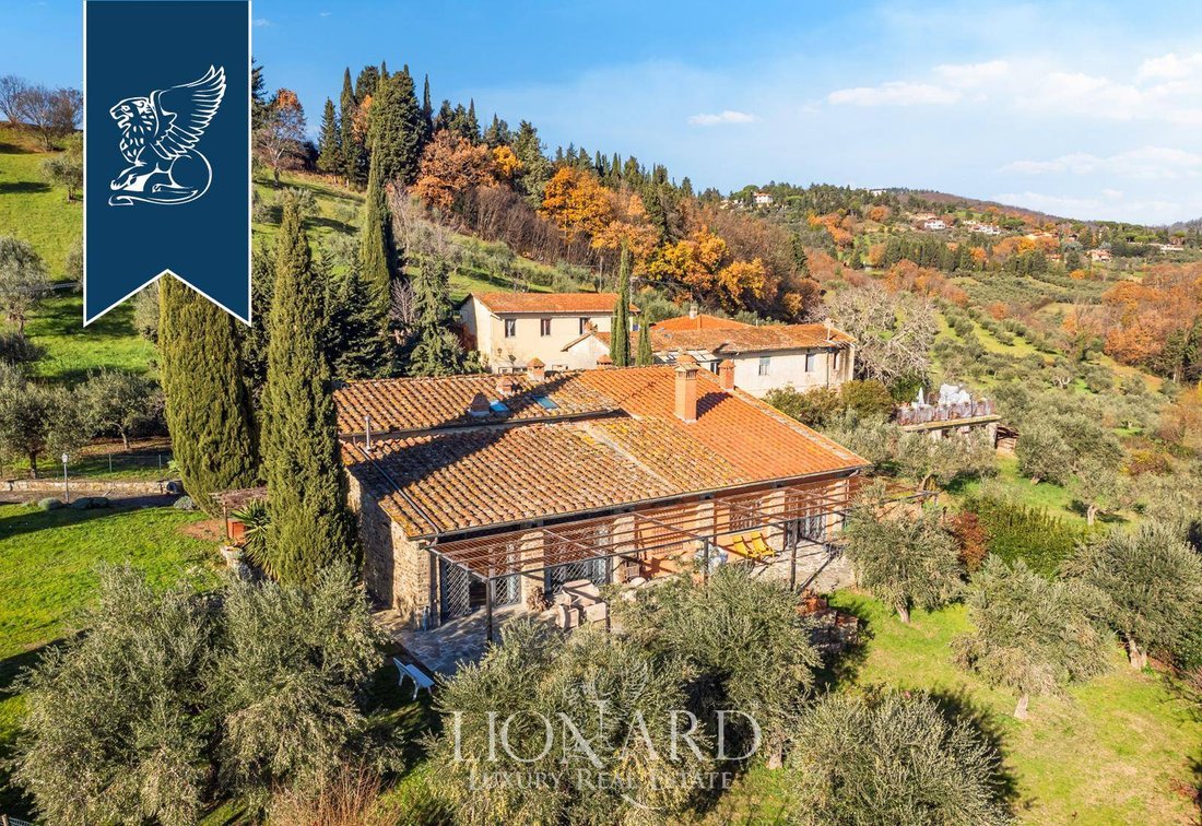 Villa in Serpiolle - Massoni, Florence, Italy 2 - 15282566