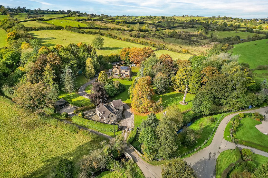 House in Atlow, England 1 - 15280263