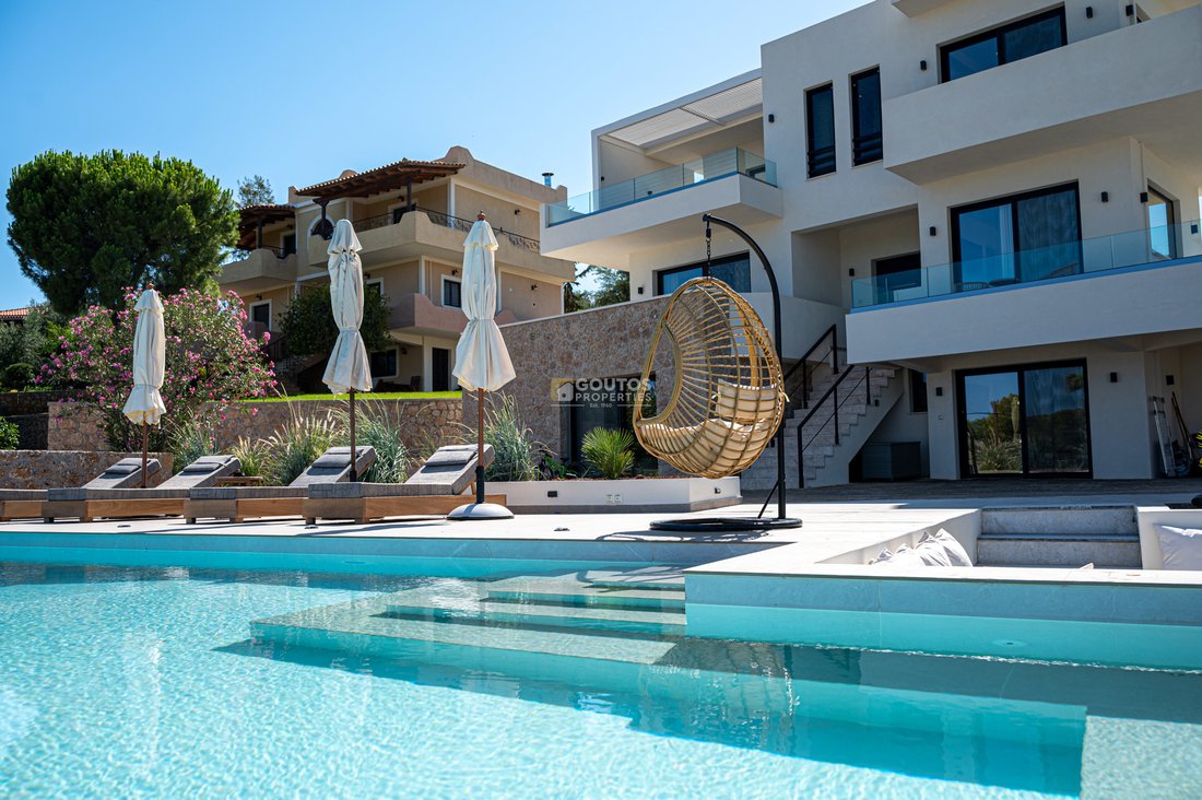 Villa in Koinotita Kranidiou, Kranidi, Greece 1 - 15285615