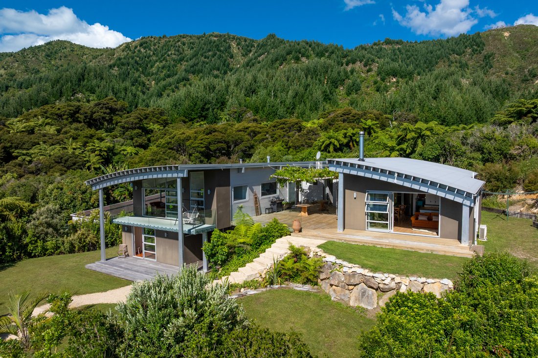 Ligar Bay, Tasman, New Zealand 5 - 15287349