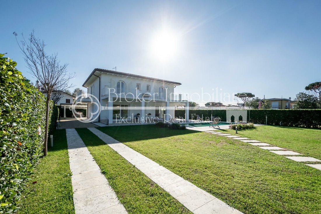 Villa en Marina di Pietrasanta, Toscana, Italia 4 - 15285099