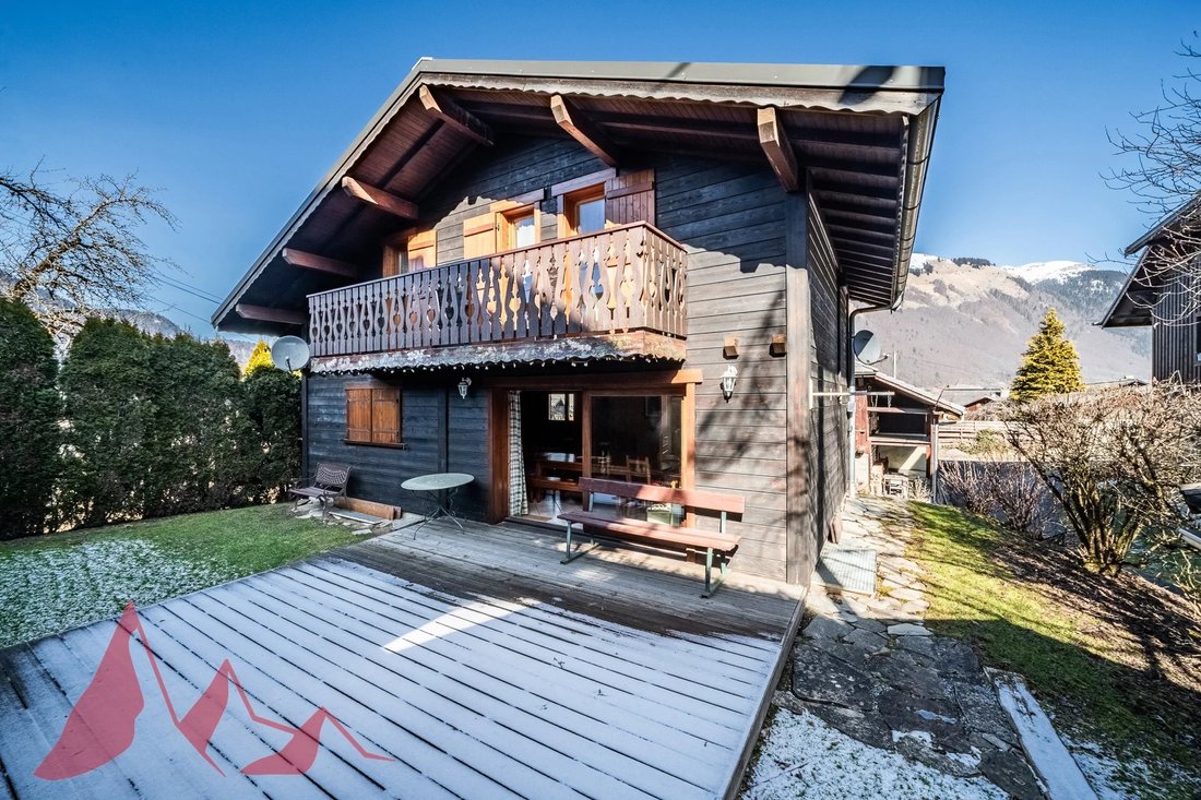 Chalet in Morzine, Auvergne-Rhône-Alpes, France 1 - 15282541