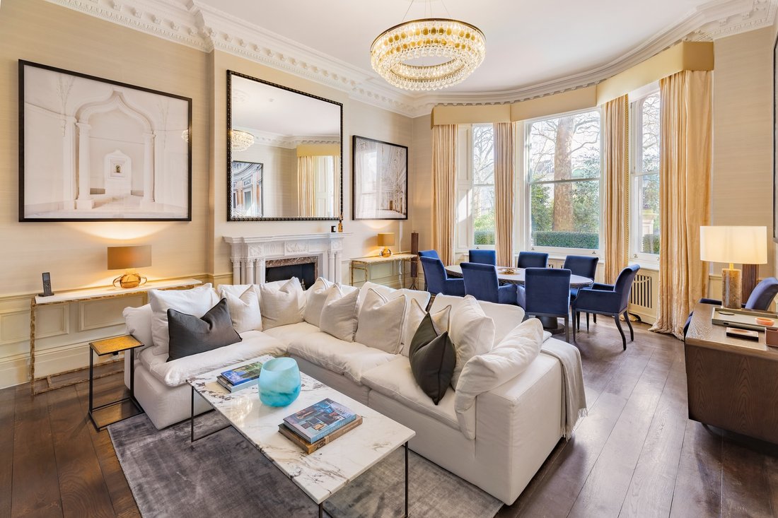 Beautiful Four Bedroom Apartment In In London, England, United Kingdom ...