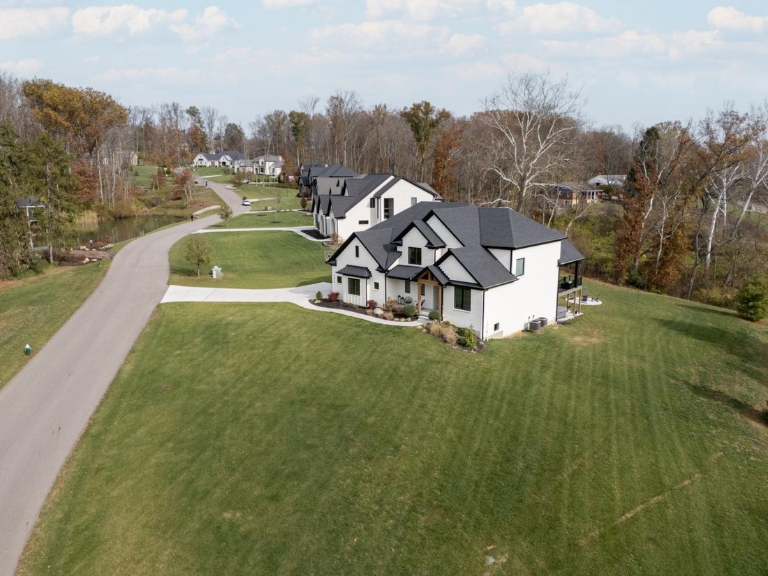 House in Loveland, Ohio, United States 5 - 15285201