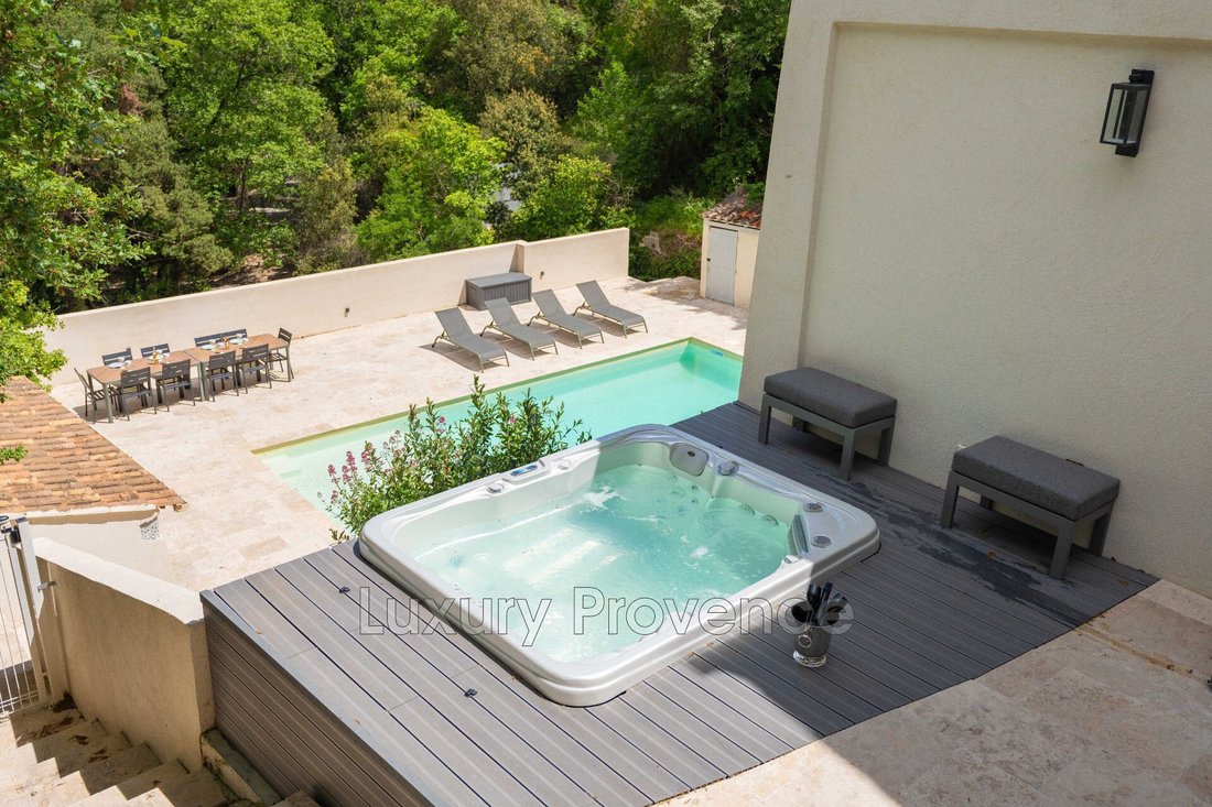 Villa in Mimet, Provence-Alpes-Côte d'Azur, France 5 - 15284604