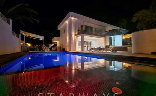 Chalet in Altea, Valencian Community, Spain 1