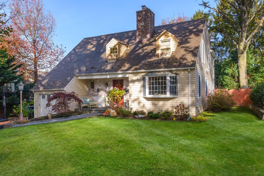 House in Port Washington, New York, United States 2 - 15279050